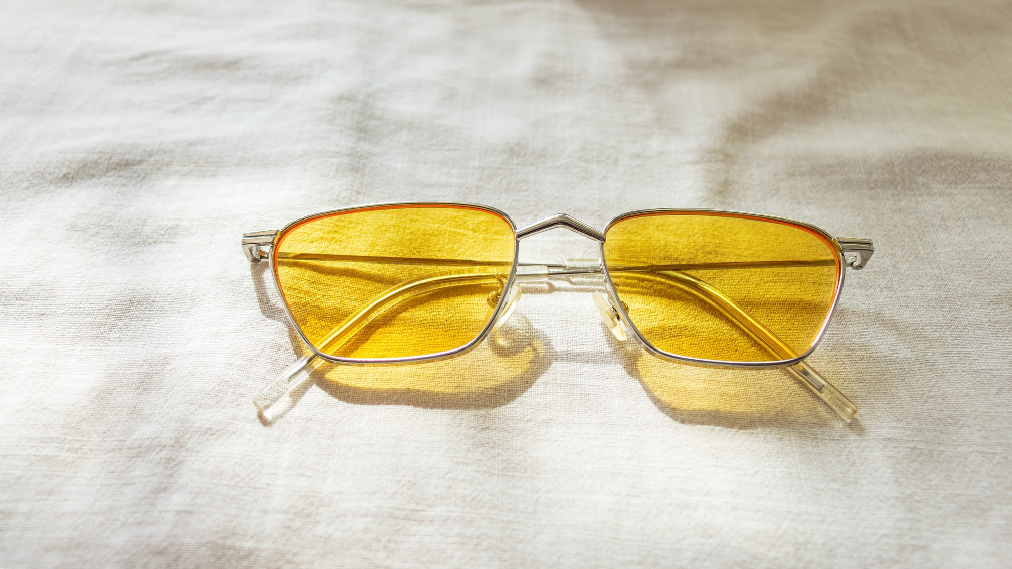 lunettes de conduite de nuit avec verres jaunes